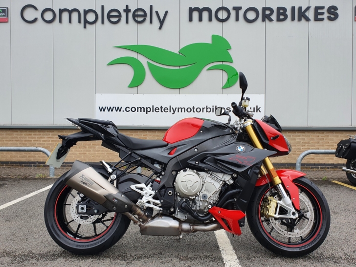 BMW S1000R