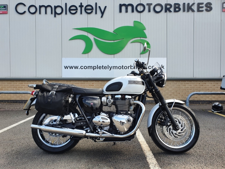 Triumph Bonneville T120 Diamond Edition