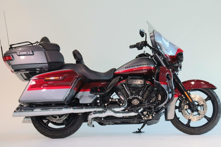 Harley-Davidson CVO FLHKSE ELECTRA GLIDE ULTRA LIMITED