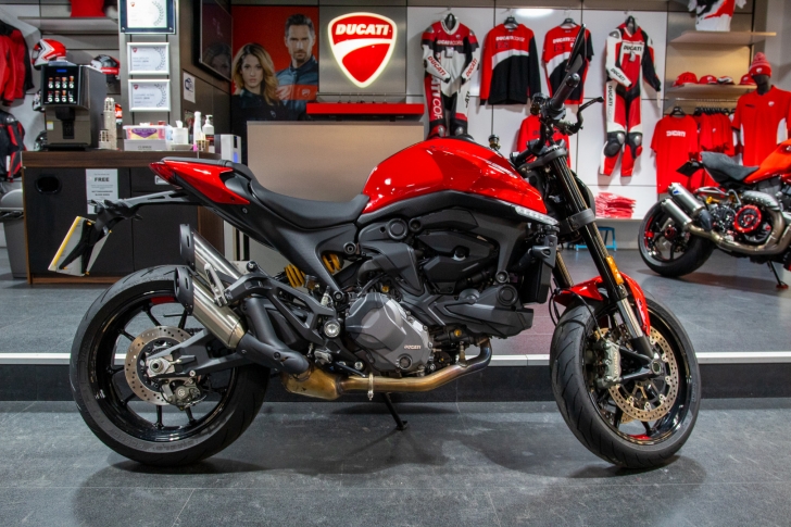 Ducati MONSTER 937