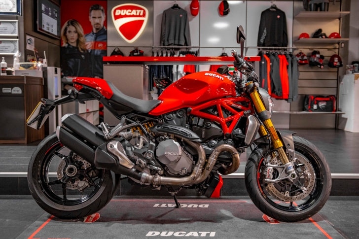 Ducati MONSTER 1200 S