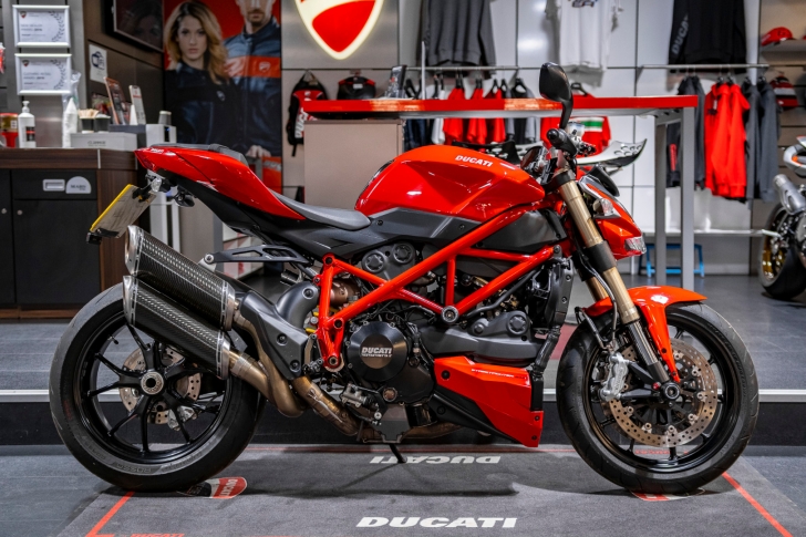 Ducati STREETFIGHTER 848
