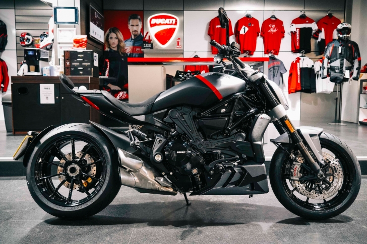 Ducati XDiavel Black Star