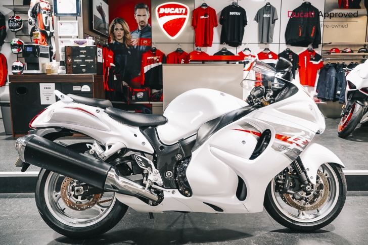 Suzuki GSX1300R HAYABUSA