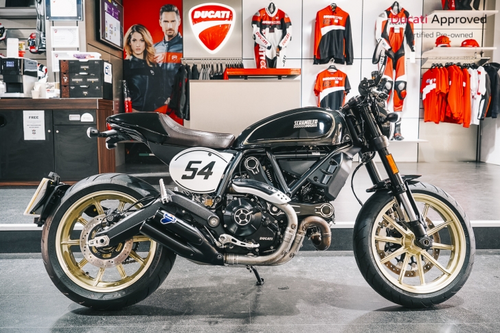 Ducati SCRAMBLER CAFE RACER