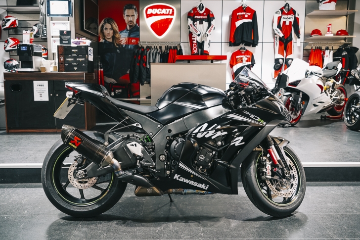 Kawasaki Ninja ZX-10RR Performance