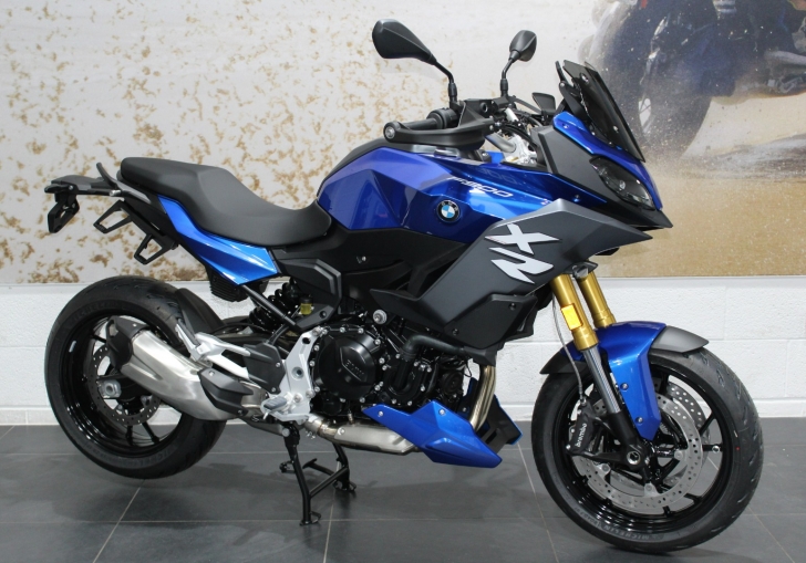 BMW F 900 XR