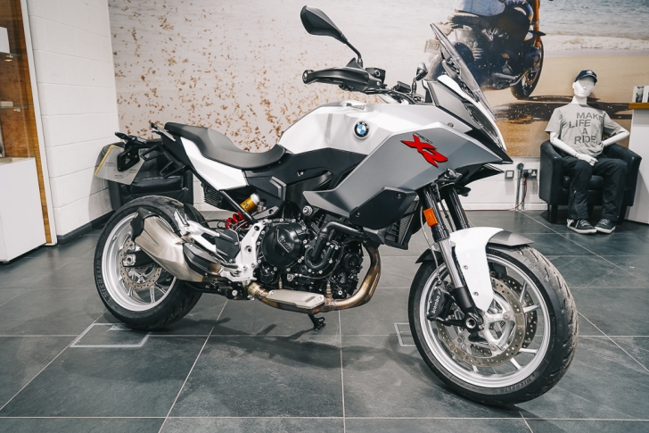BMW F900 XR