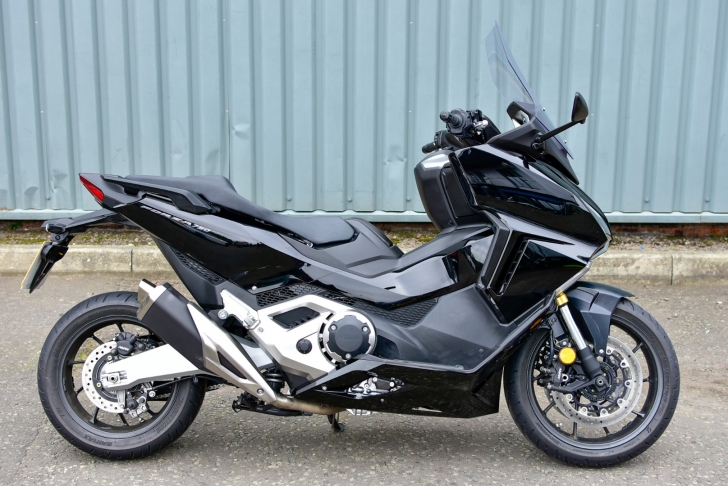Honda Forza 750