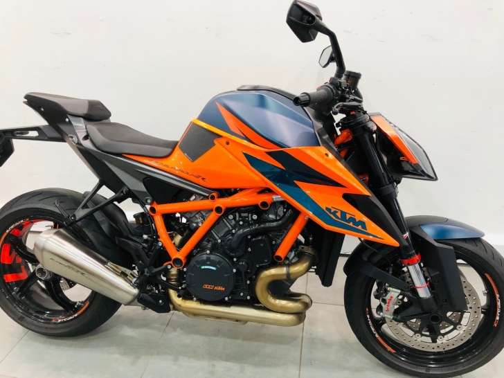 KTM 1290 SUPER DUKE R Motorcycles for 