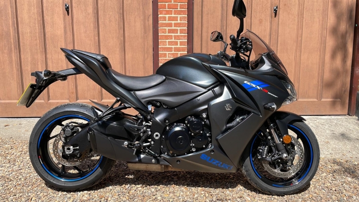 Suzuki GSX-S1000FZ