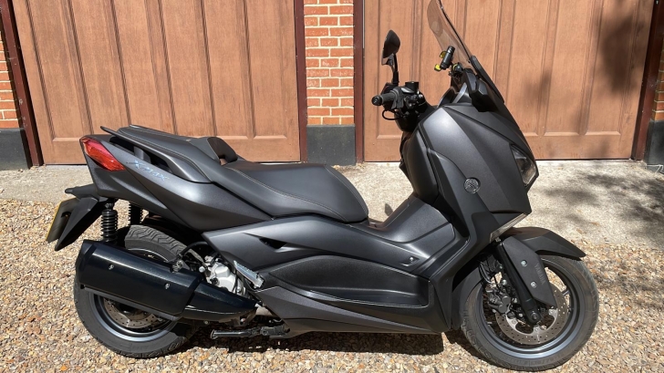 Yamaha XMAX 300