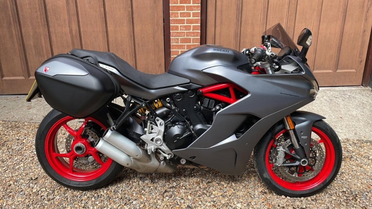 Ducati SUPERSPORT