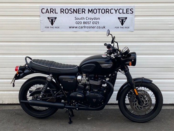 Triumph Bonneville T120 Black