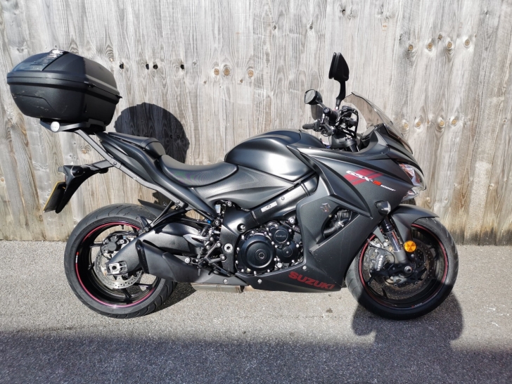 Suzuki GSX-S1000FZ