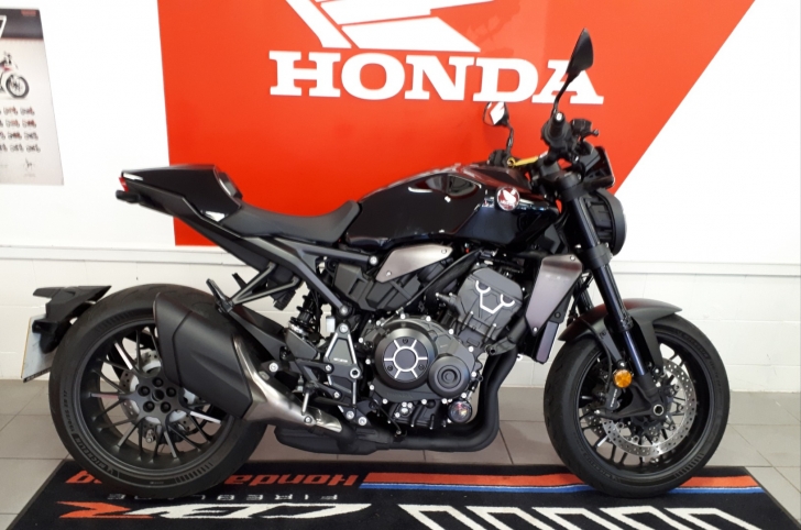 Honda CB1000R Black Edition