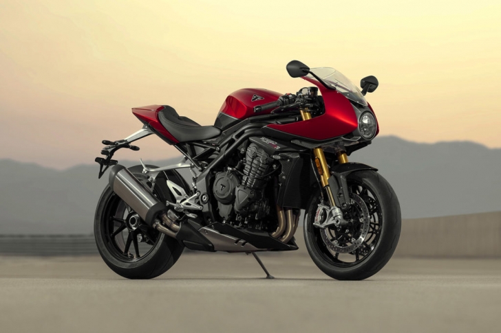 Triumph Speed Triple 1200 RR