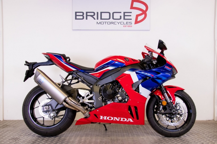 Honda CBR1000RR FIREBLADE