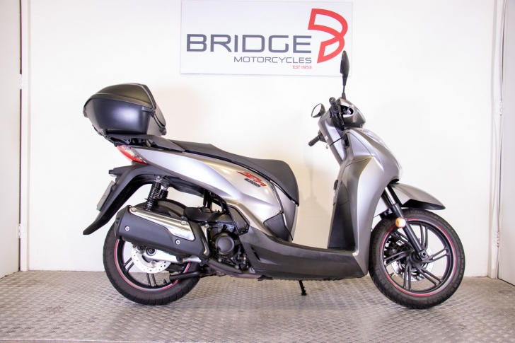 Honda SH300i