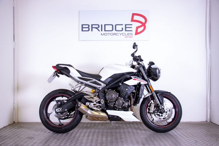 Triumph Street Triple RS