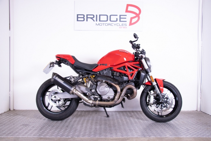 Ducati MONSTER 821