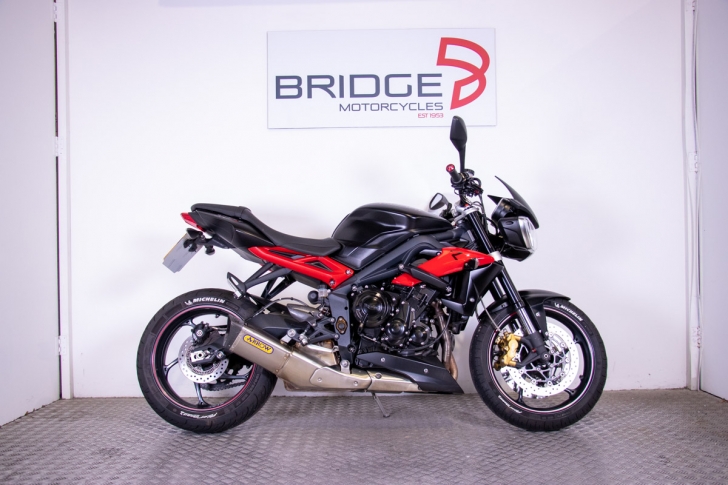 Triumph STREET TRIPLE R ABS