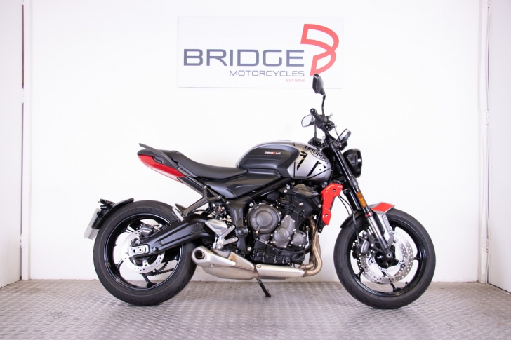 Triumph Trident 660