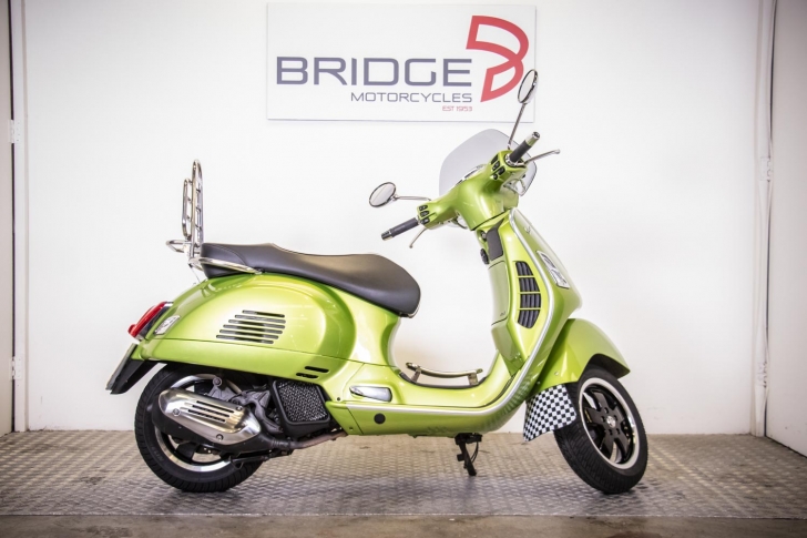 Piaggio VESPA GTS125