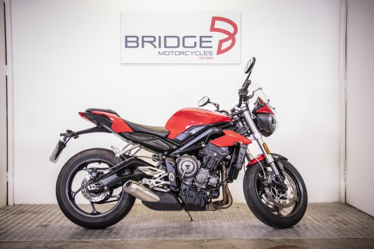Triumph Street Triple S