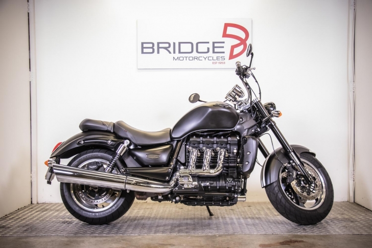Triumph ROCKET III ROADSTER