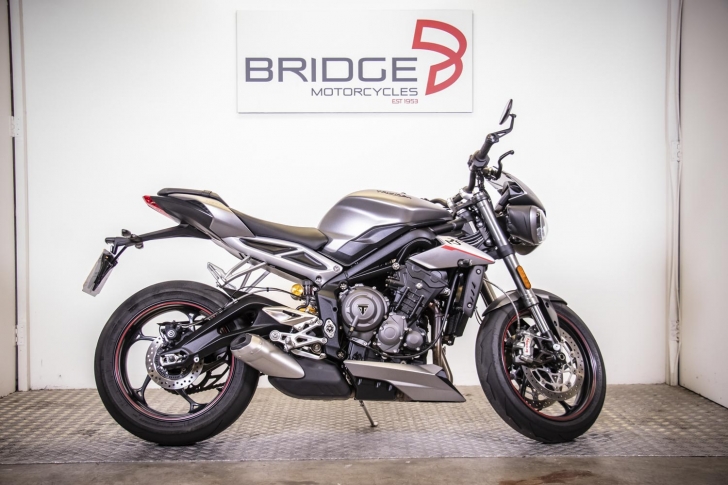 Triumph Street Triple RS