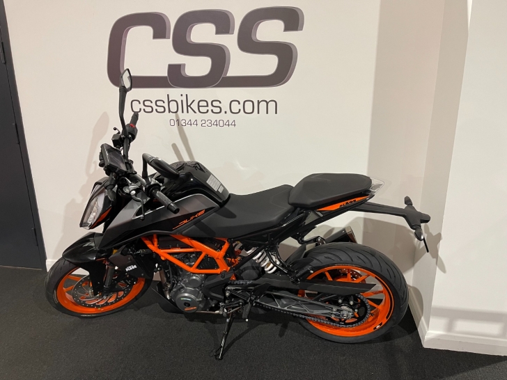 KTM 390 DUKE