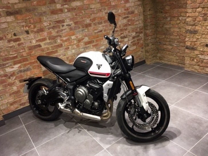 Triumph TRIDENT 660