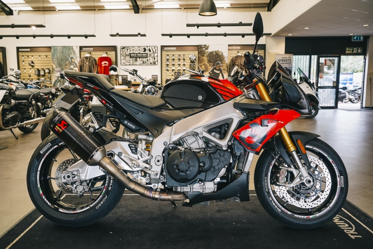 Aprilia TUONO V4 1100 RR