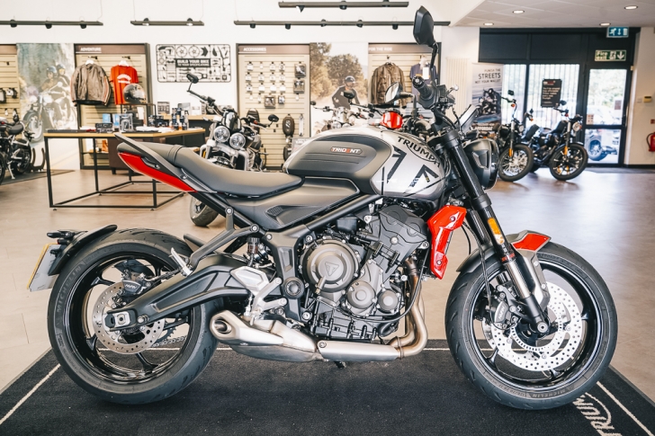 Triumph TRIDENT 660