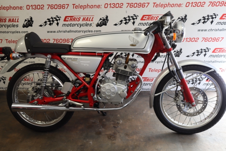 Honda CB50 V-DREAM